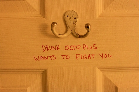 Drunk octopus wants to fight you